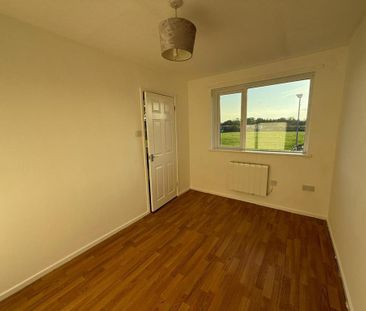 1 bedroom ground floor flat to rent - Photo 5