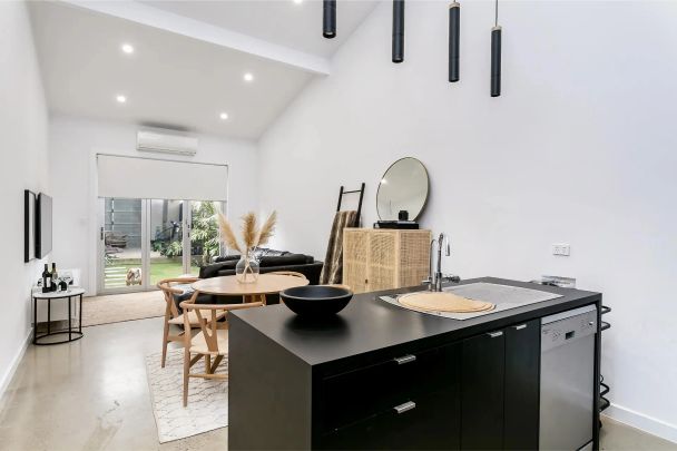 Immaculate 2-Bedroom Townhouse/Loft – Low-Maintenance Luxury in the Heart of Lightsview - Photo 1