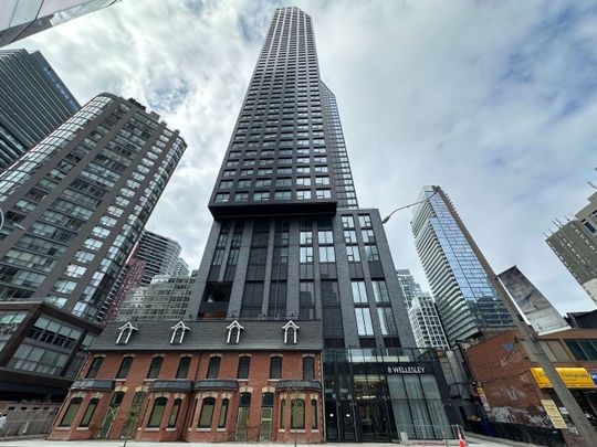 For Lease - 8 Wellesley Street Unit# 4015, Toronto, Ontario - Photo 1