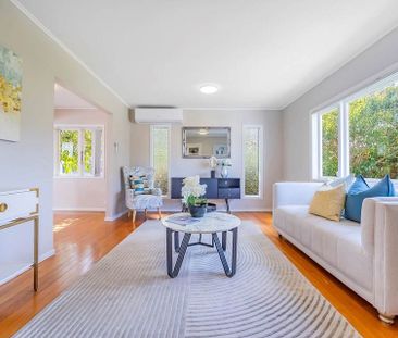 Character & Convenience in the Heart of Northcote - Photo 5