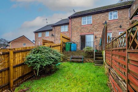 2 bedroom terraced house to rent - Photo 3