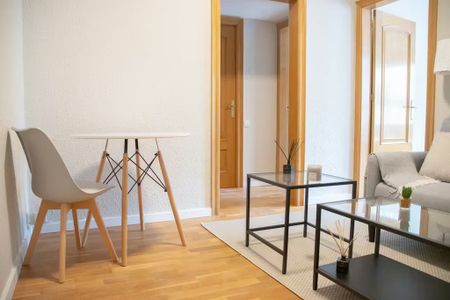 Carrer dAragó, Barcelona, Catalonia 08009 - Photo 2