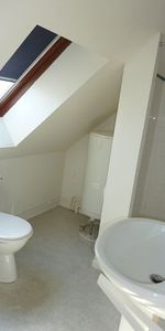 Location Appartement 3 pièces 24m² MONTMORILLON 86500 - Photo 3