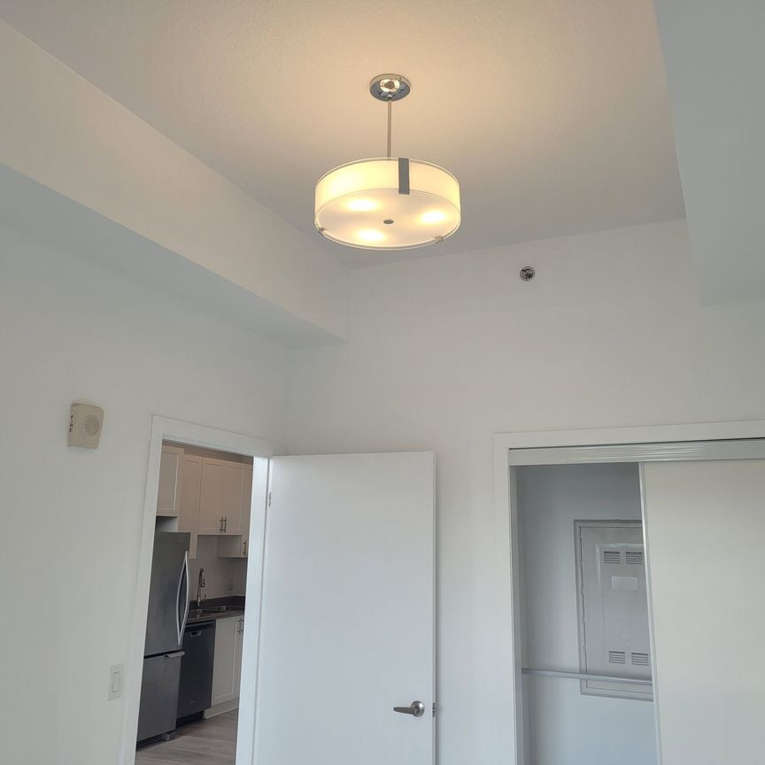 For Lease - 2490 Old Bronte Road Unit# 807, Oakville, Ontario - Photo 1