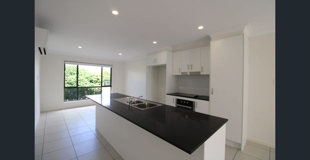 Space, Style, Sophistication - Photo 1