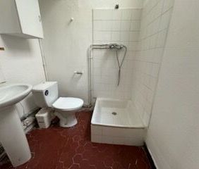 Appartement 1 pièces 35m2 MARSEILLE 1ER 435 euros - Photo 5