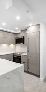 Coal Harbour 1 bed + den apartment (water view) - Photo 4