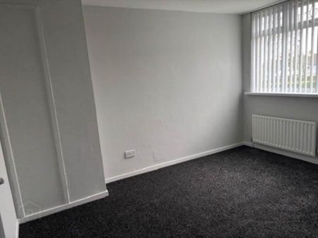 43a Carnhill Walk, Carrickfergus, BT38 7RG - Photo 3