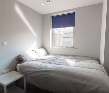 4 bedroom flat share to rent - Photo 3