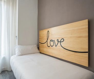 Calle de las Hileras, Madrid, Community of Madrid 28013 - Photo 4