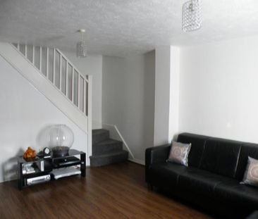 2 bedroom house to rent - Photo 1
