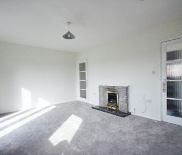 2 bed maisonette to rent in Moor Lane, SL6 - Photo 3