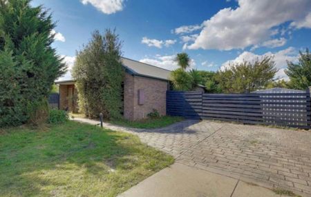 14 Addison Way, 3064, Roxburgh Park Vic - Photo 3