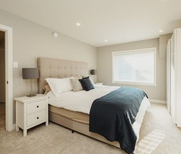 99 Kenaston, Winnipeg, MB - Photo 3