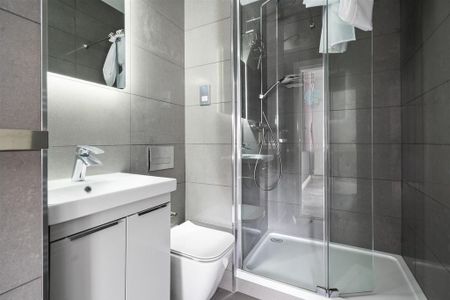 3 bedroom semi-detached house to rent - Photo 5