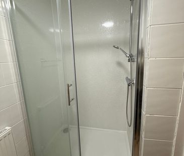 Room 101, SimplyStay Lincoln Road, Skegness, Lincolnshire, PE25 2EA - Photo 6