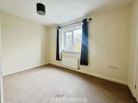 3 bedroom semi-detached house to rent - Photo 5