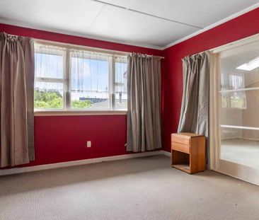 Family Haven: Sunny, Spacious & Superbly Locat... - Photo 5