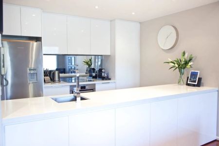 Stylish Riverside Living in the Heart of Richmond - Photo 2