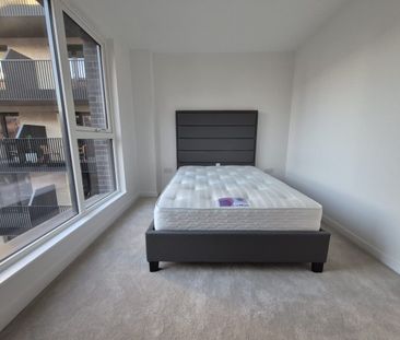 Hayes Village, UB3, Excelsa Court - Photo 2