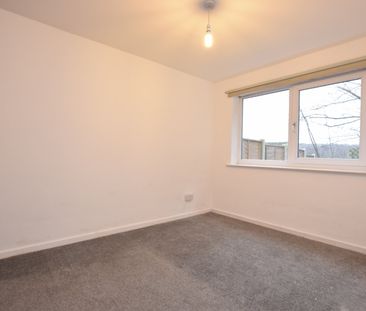 23, Abbeydale Mount, Kirkstall, Leeds, LS5 3RA - Photo 6