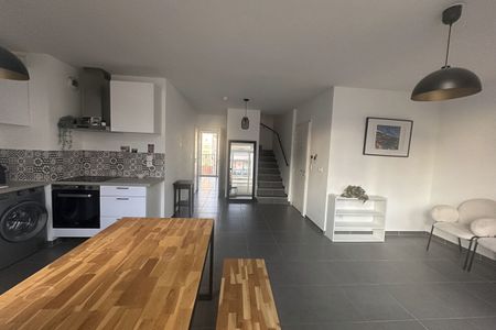 Appartement Nice 3 pièce(s) 64.6 m2 - Duplex terrasse en dernier étage - Photo 2