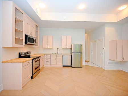 For Lease - 50B Woodlawn Avenue, Mississauga, Ontario - Photo 3