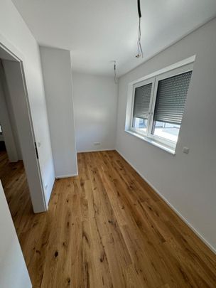 Nur noch eine Doppelhaushälfte in komplett neuer Wohnsiedlung - Foto 1