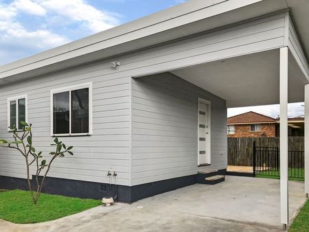 Two bedroom granny flat - Photo 5