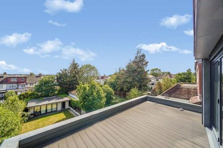 Luxury Family Home - Photo 5