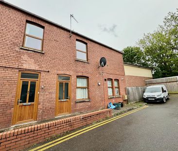 George And Dragon Lane, Redfield - Photo 1