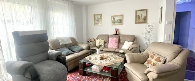 Willkommen in Ihrem neuen Zuhause  Stilvoll wohnen auf 131 m² mitten in Hennef an der Siegpromenade - Photo 1