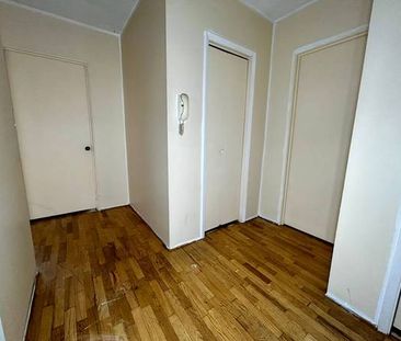 Spacious 1bed/1bath suite in Multifamily Bldg - Photo 4