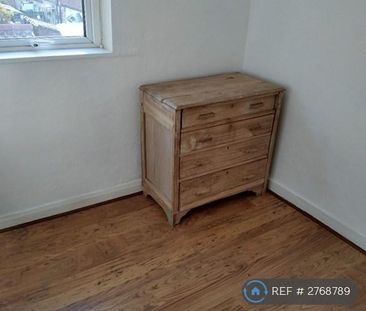 2 bedroom semi-detached house to rent - Photo 3