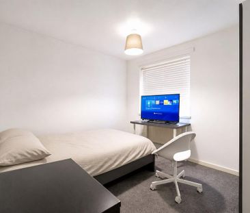5 bedroom house to rent - Photo 3