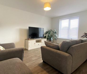3 bedroom end of terrace house to rent - Photo 6