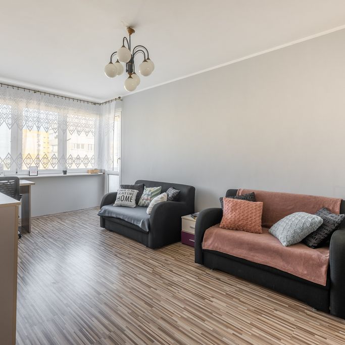 3 pokojowe mieszkanie Os. Kaliny! - Photo 1