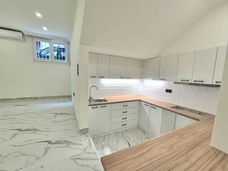 Διαμέρισμα για ενοικίαση Κυνοσάργους (Νέος Κόσμος) - Φωτογραφία 4