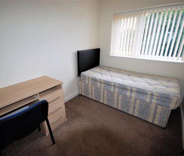 4 bedroom house to rent - Photo 2