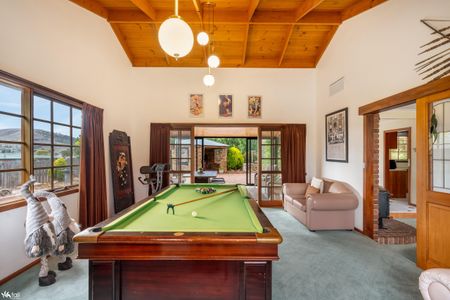 Spacious Family Home in the Heart of Brighton - Photo 5