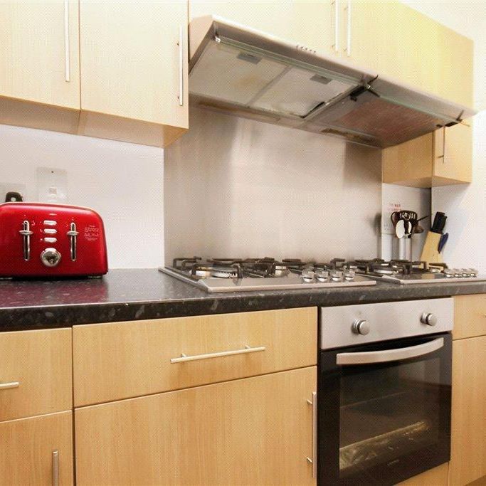 1 bedroom semi-detached house to rent - Photo 1