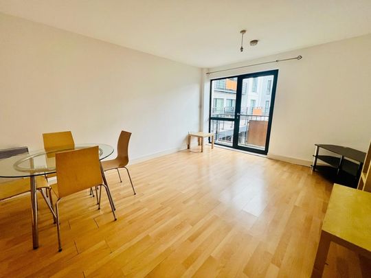 2 bedroom apartment to rent - Photo 1