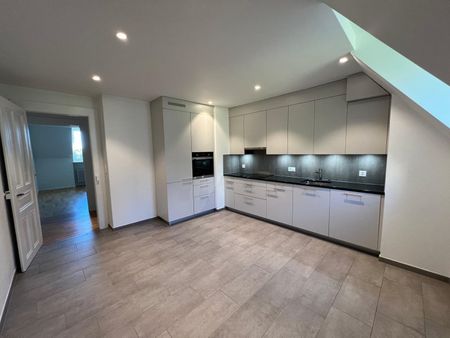00231 - Appartement 2 pièces - Rue de L'Evole 19 - NEUCHATEL - Photo 2