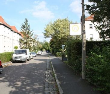 2-Zimmer-Wohnung mit Balkon und ebenerdigen Tiefgaragenstellplatz i... - Photo 1