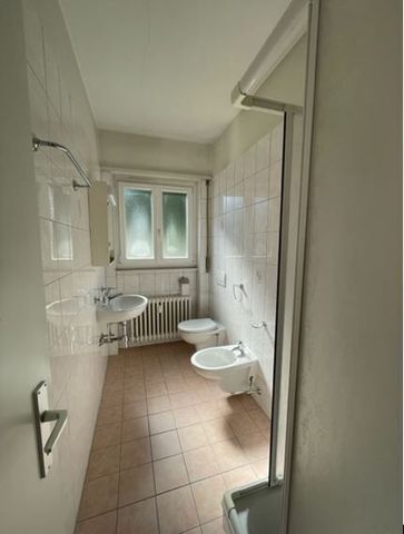 2.5 locali in posizione super centrale - Photo 4