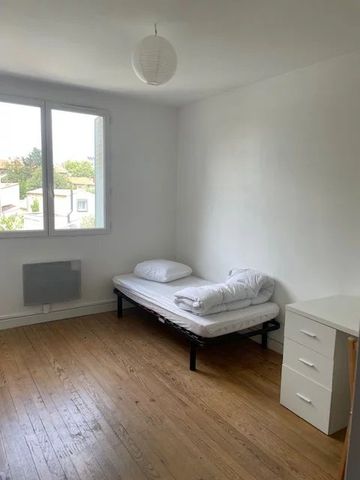 Location Appartement 3 pièces 70m² VALENCE 26000 - Photo 4