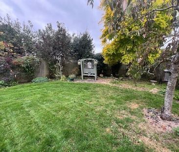 Gaye Crescent, EYE - Photo 5