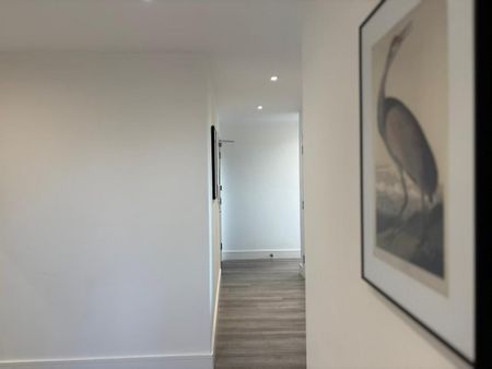 3 bedroom flat to rent - Photo 2