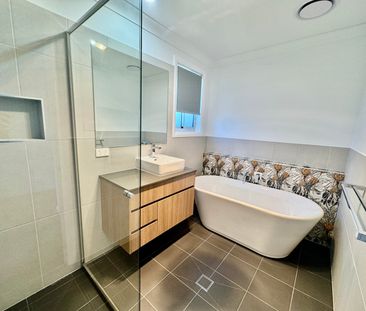 20 Whitebox Street, Orange NSW 2800 - House For Rent | Domain - Photo 4