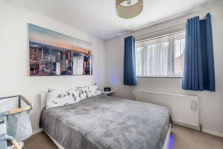 Allonby Drive, Ruislip, HA4 - Photo 2